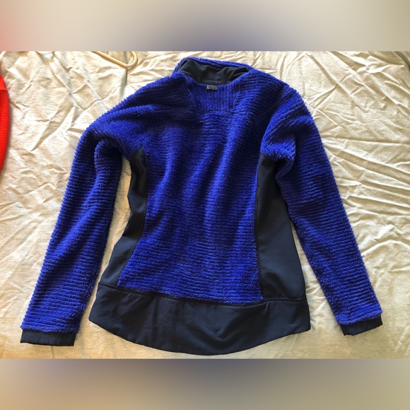 Mountain Hardwear pullover fluffy fleece - Picture 2 of 6